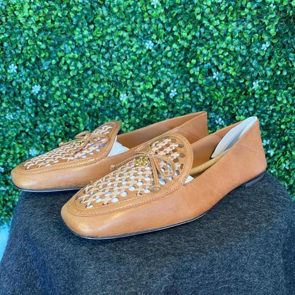 LS1-022 Tory Burch Weave Charm Flats
